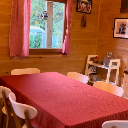 Wood Hillside Retreat Prázdninový dům