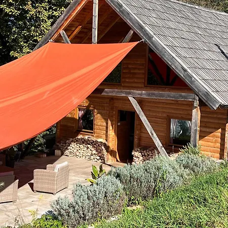 Wood Hillside Retreat * Banja Luka