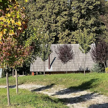 Wood Hillside Retreat Holiday home *