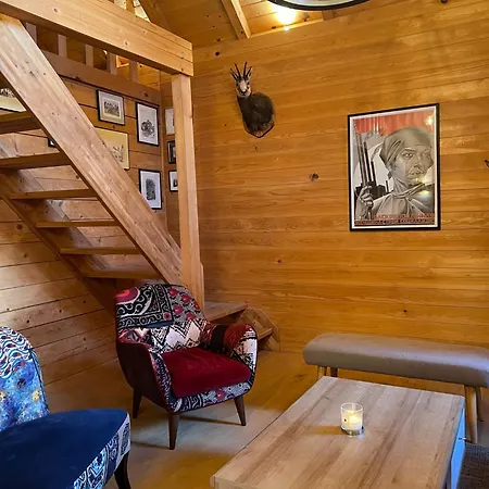 Wood Hillside Retreat *